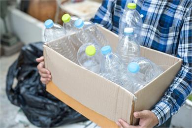 تفاوت بین بازیافت زباله (Recycling) و استفاده‌ی مجدد (Reusing) چیست؟