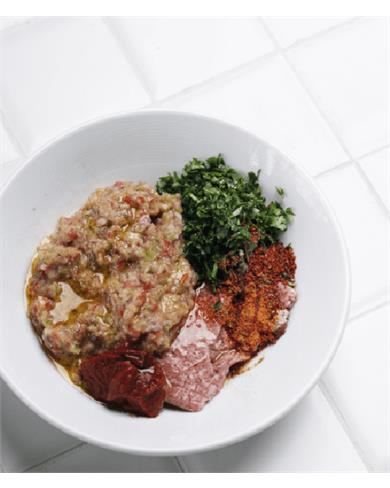 طرز تهیه لاهماجون؛ پیتزایی به روش ترک‌ها